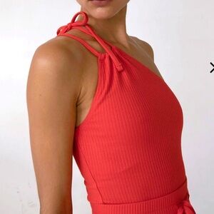 The Range One-Shoulder Ribbed tank size L